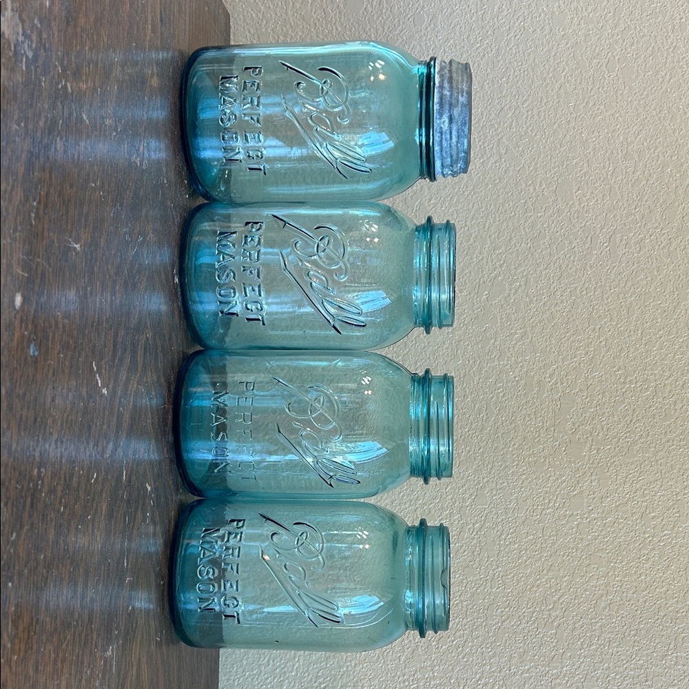 Set of 4 Aqua Blue Ball Perfect Quart Mason Jars